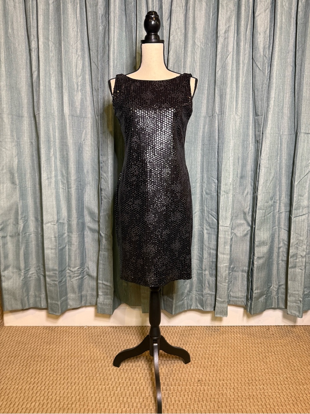 Robert Louis Black Sequin Sleeveless Sheath Dress